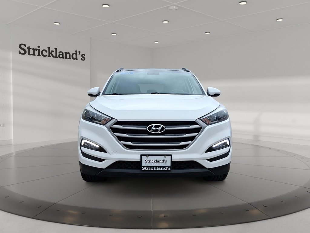2018 Hyundai Tucson AWD 2.0L Premium in Stratford, Ontario - 2 - w1024h768px