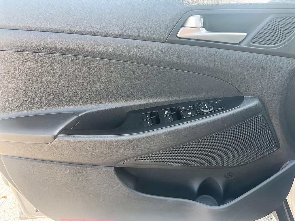 2019 Hyundai Tucson FWD 2.0L Preferred in Stratford, Ontario - 10 - w1024h768px