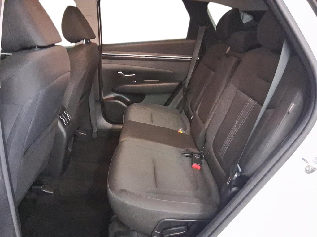 2024 Hyundai Tucson Preferred AWD in Stratford, Ontario - 9 - w1024h768px