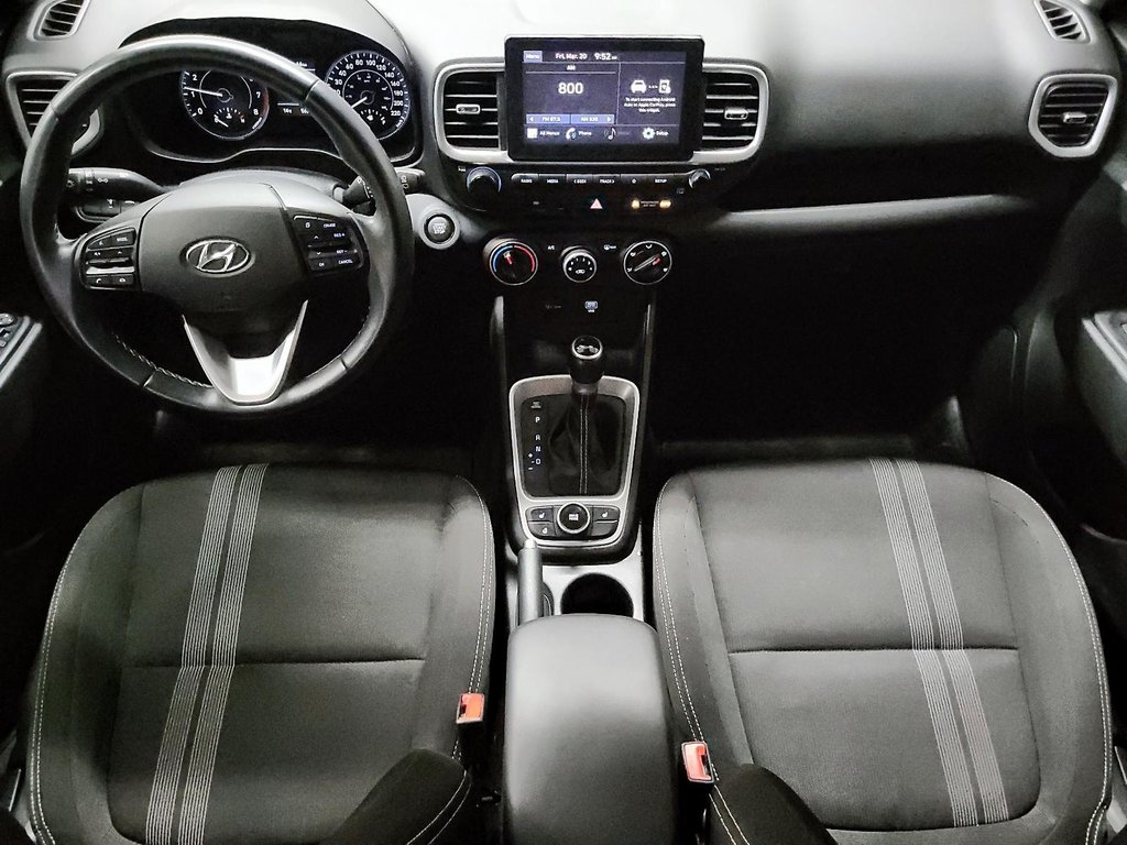 2021 Hyundai Venue FWD Preferred in Stratford, Ontario - 9 - w1024h768px