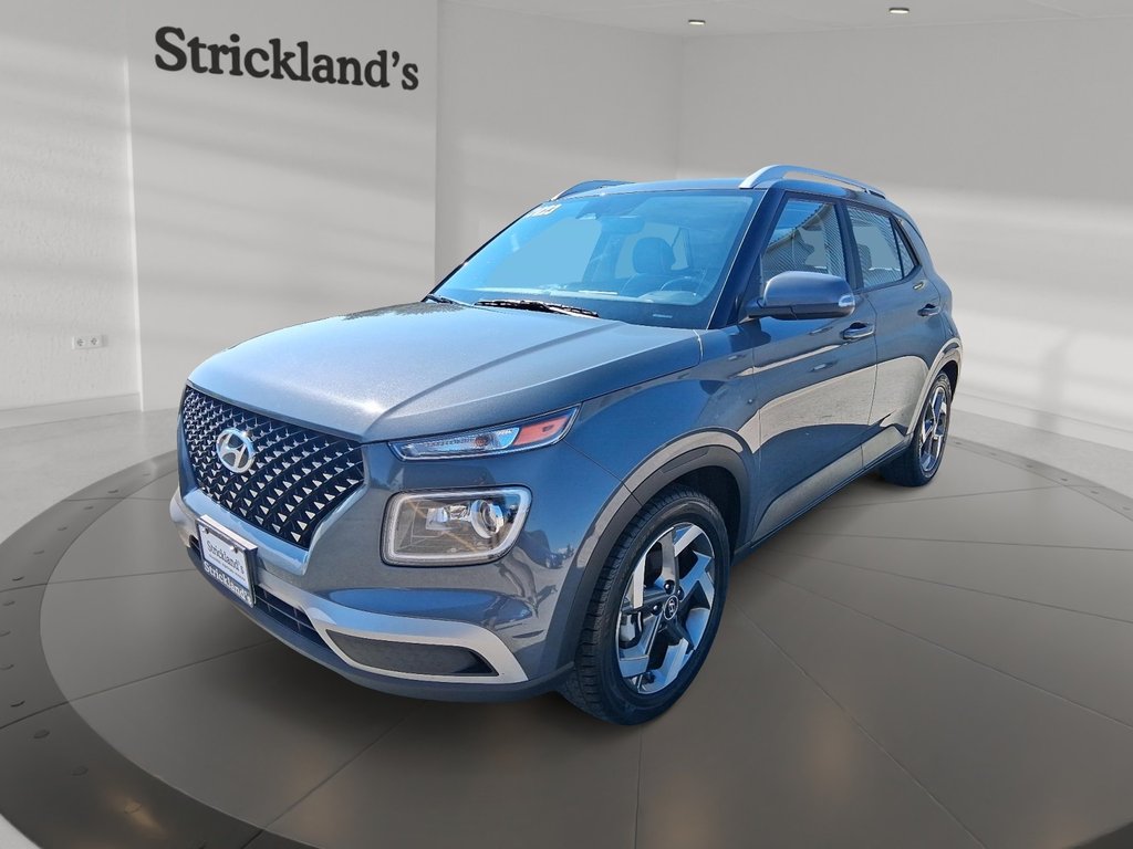 2023 Hyundai Venue FWD Ultimate w/ Black Interior in Stratford, Ontario - 1 - w1024h768px