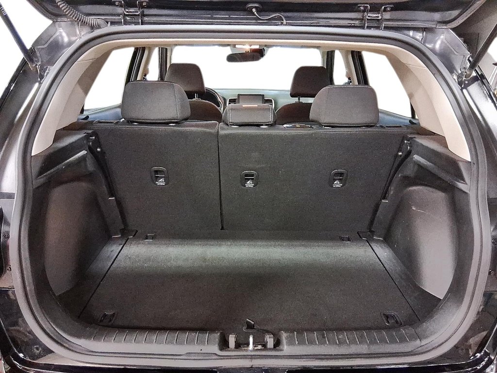 2024 Hyundai Venue Preferred IVT in Stratford, Ontario - 6 - w1024h768px