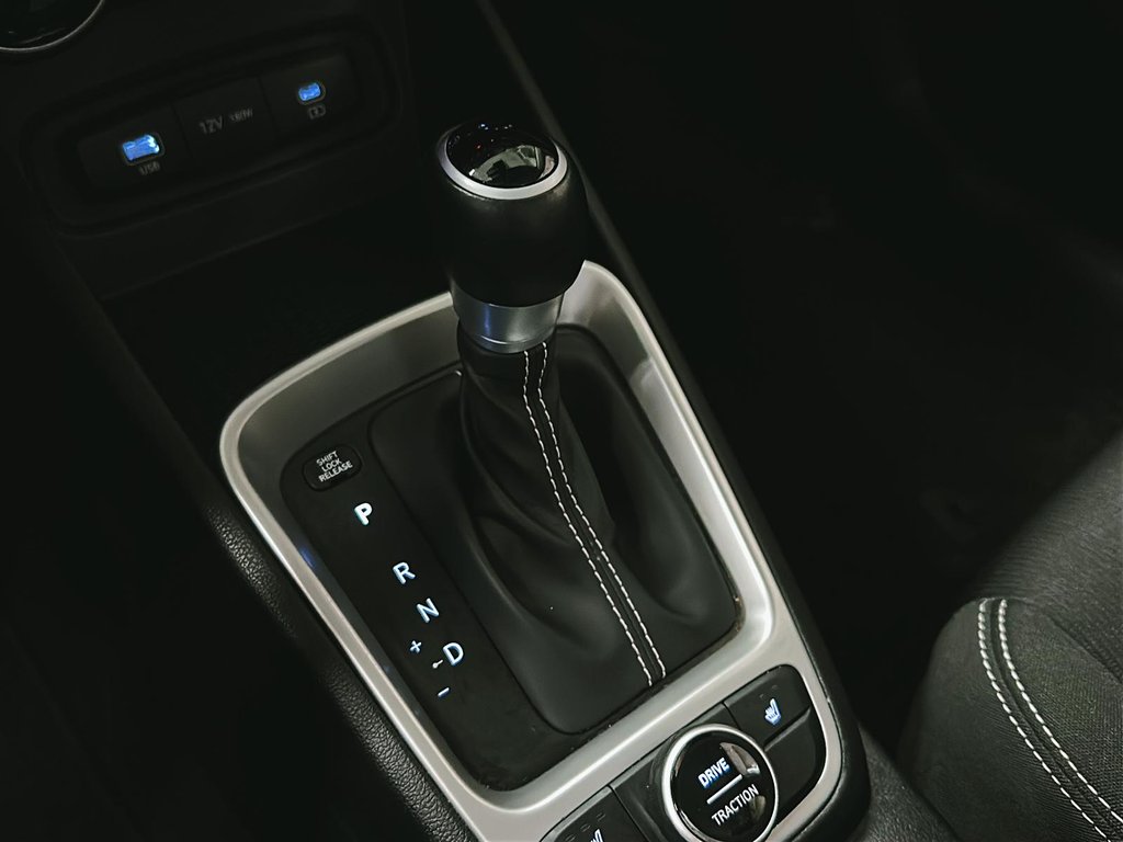 2024 Hyundai Venue Preferred IVT in Stratford, Ontario - 14 - w1024h768px