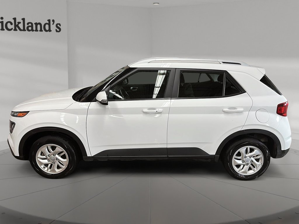 2024 Hyundai Venue Preferred IVT in Stratford, Ontario - 5 - w1024h768px
