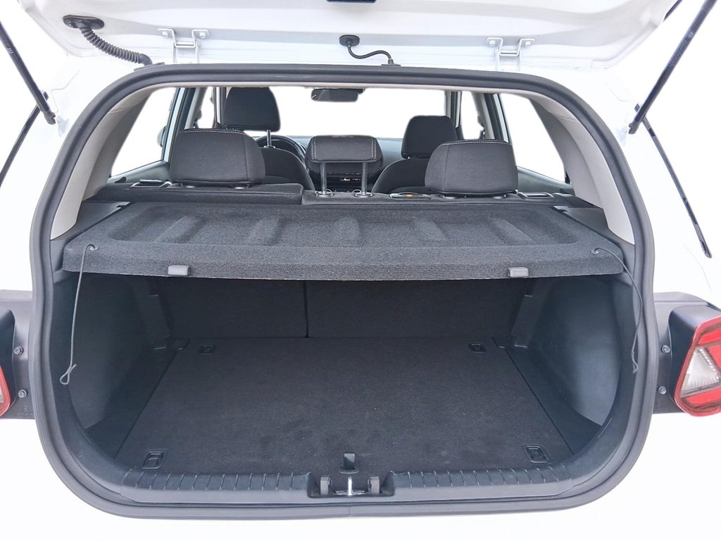 2025 Hyundai Venue Preferred IVT in Stratford, Ontario - 7 - w1024h768px