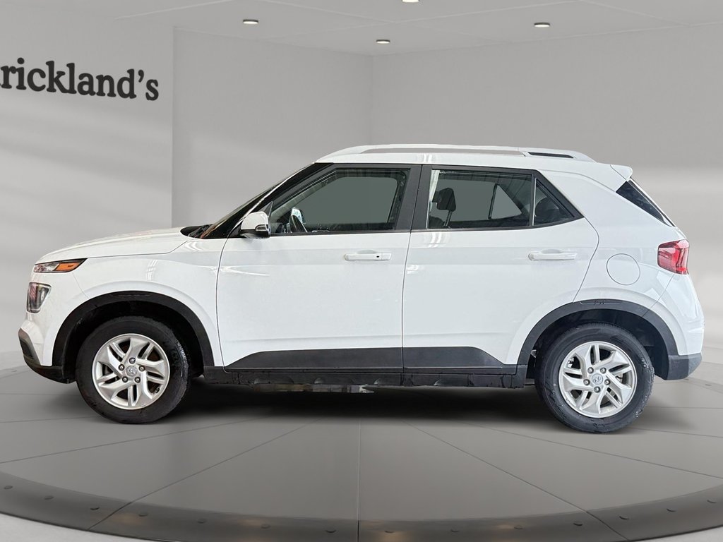 2025 Hyundai Venue Preferred IVT in Stratford, Ontario - 5 - w1024h768px