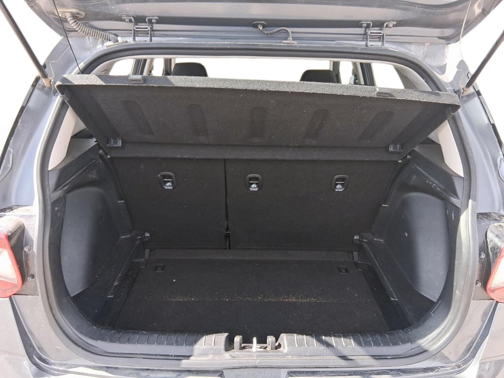 2025 Hyundai Venue Preferred IVT in Stratford, Ontario - 6 - w1024h768px