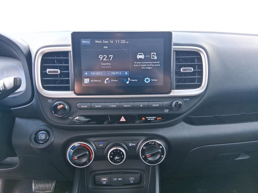 2025 Hyundai Venue Preferred IVT in Stratford, Ontario - 16 - w1024h768px