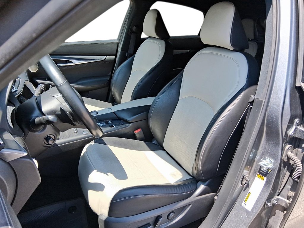 2023 Infiniti QX55 Essential in Stratford, Ontario - 8 - w1024h768px