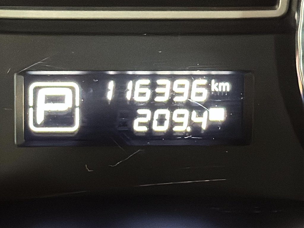 2014 Infiniti QX60 FWD in Stratford, Ontario - 12 - w1024h768px