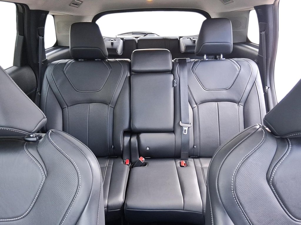 2023 Infiniti QX60 AWD LUXE in Stratford, Ontario - 10 - w1024h768px