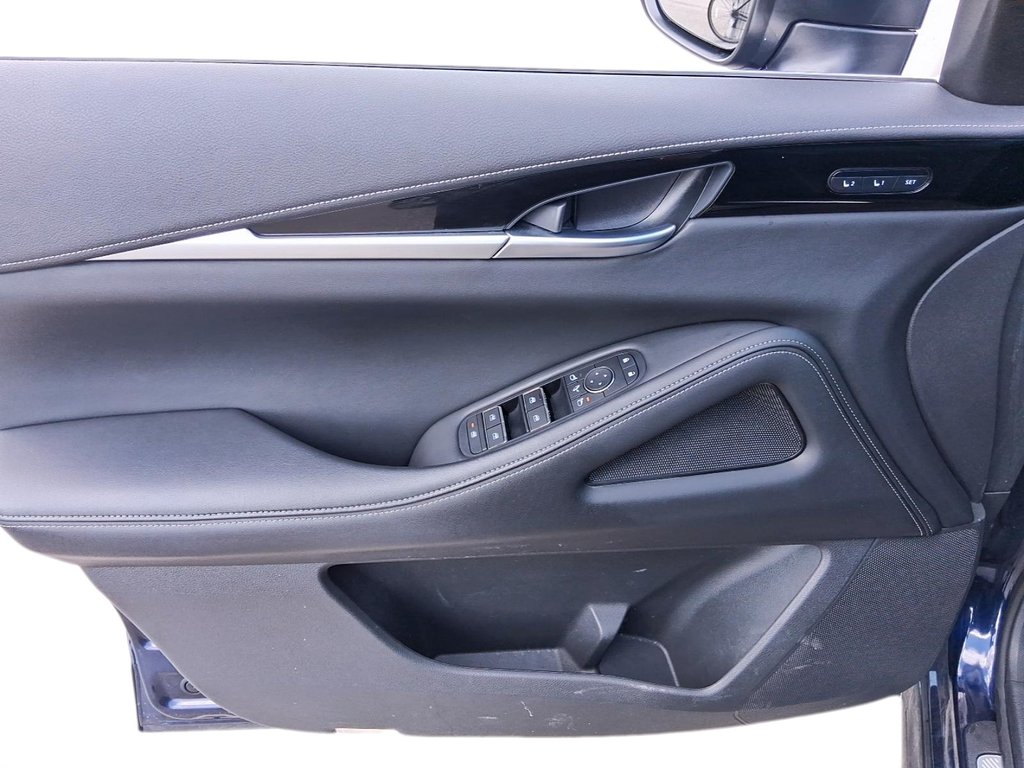 2024 Infiniti QX60 PURE AWD in Stratford, Ontario - 12 - w1024h768px