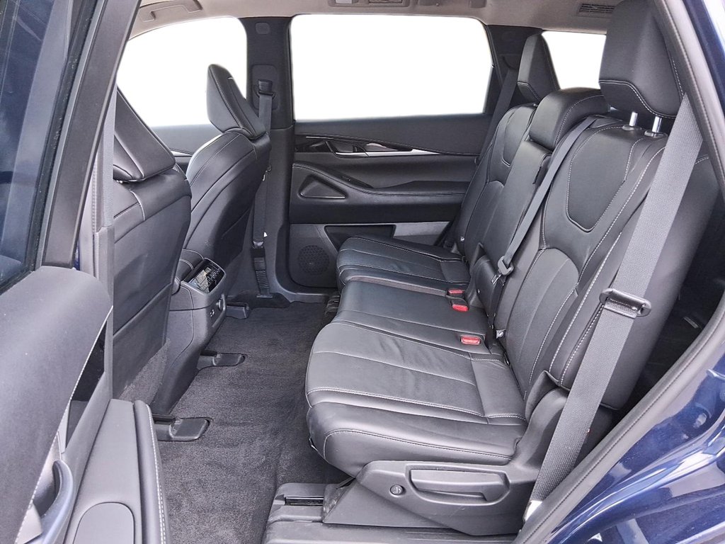 2024 Infiniti QX60 PURE AWD in Stratford, Ontario - 9 - w1024h768px