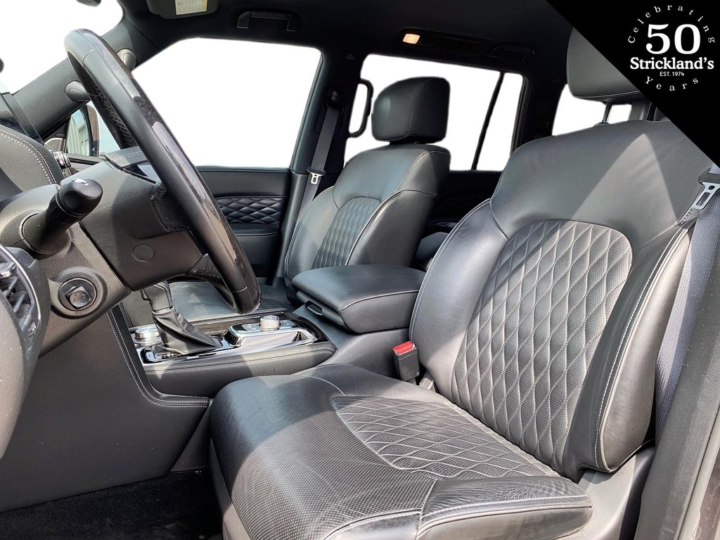 2022  QX80 8-Passenger LUXE in Stratford, Ontario - 8 - w1024h768px