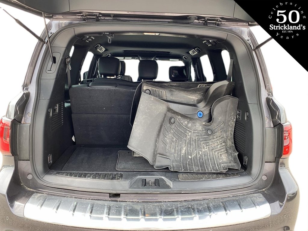 2022  QX80 8-Passenger LUXE in Stratford, Ontario - 6 - w1024h768px