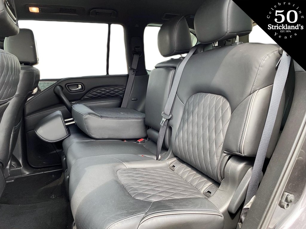 2022  QX80 8-Passenger LUXE in Stratford, Ontario - 9 - w1024h768px