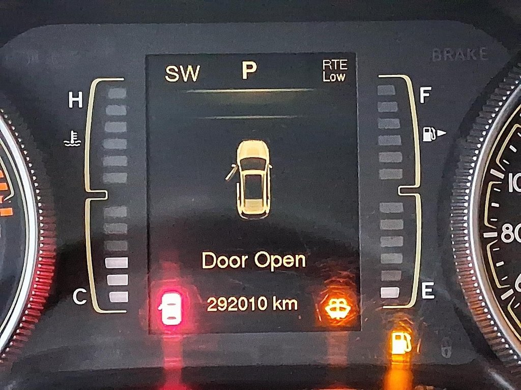 2016 Jeep Cherokee 4x4 North in Stratford, Ontario - 13 - w1024h768px