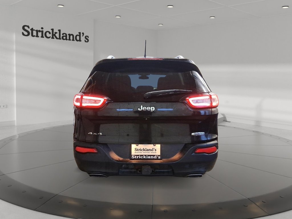 2016 Jeep Cherokee 4x4 North in Stratford, Ontario - 3 - w1024h768px