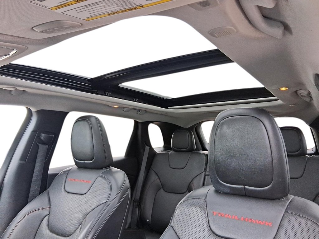 2019 Jeep Cherokee 4x4 Trailhawk in Stratford, Ontario - 18 - w1024h768px