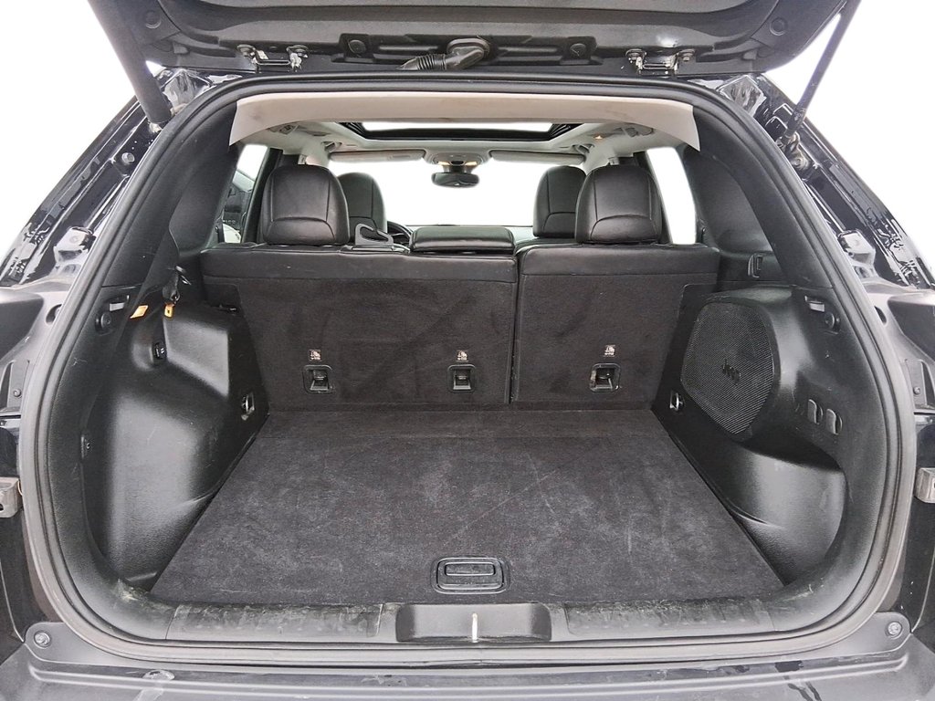 2019 Jeep Cherokee 4x4 Trailhawk in Stratford, Ontario - 6 - w1024h768px