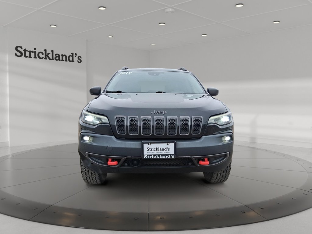 2019 Jeep Cherokee 4x4 Trailhawk in Stratford, Ontario - 2 - w1024h768px