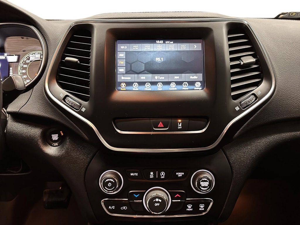 2021 Jeep Cherokee 4x4 North in Stratford, Ontario - 16 - w1024h768px