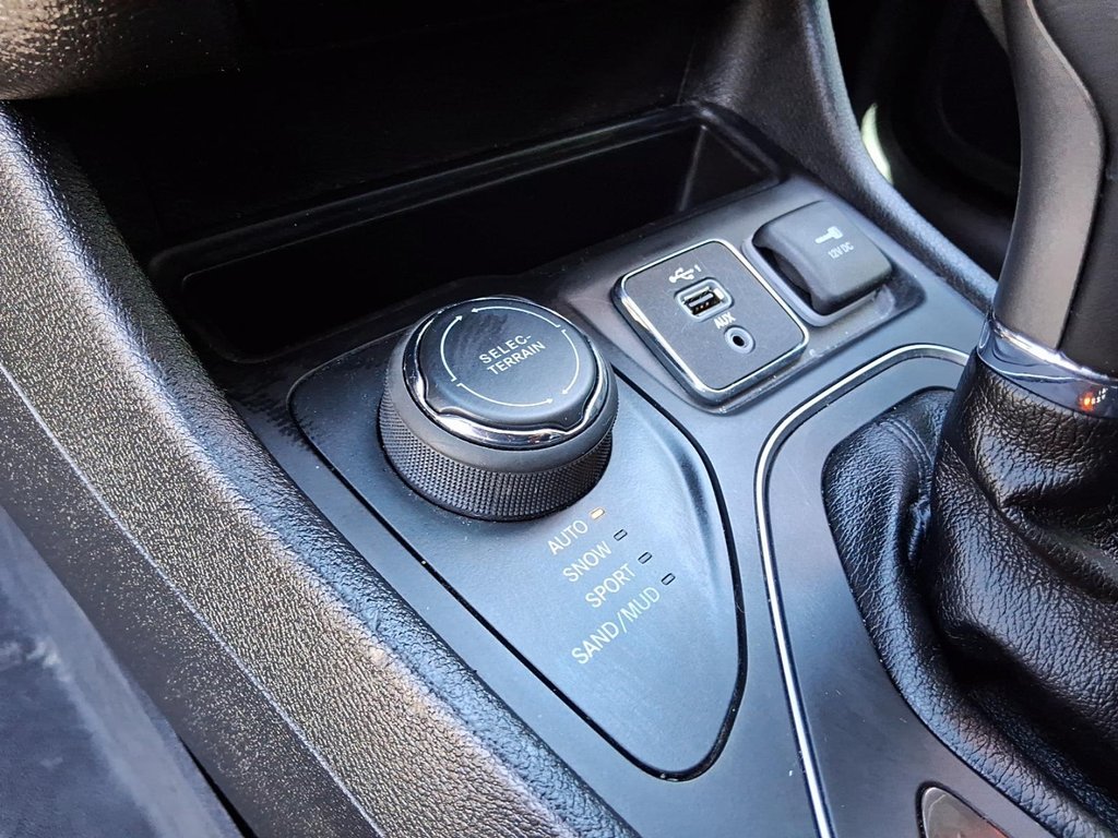 2021 Jeep Cherokee 4x4 North in Stratford, Ontario - 17 - w1024h768px