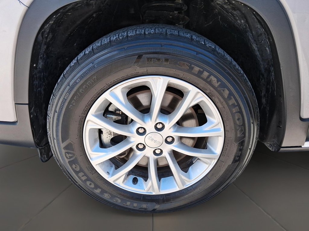 2021 Jeep Cherokee 4x4 North in Stratford, Ontario - 7 - w1024h768px
