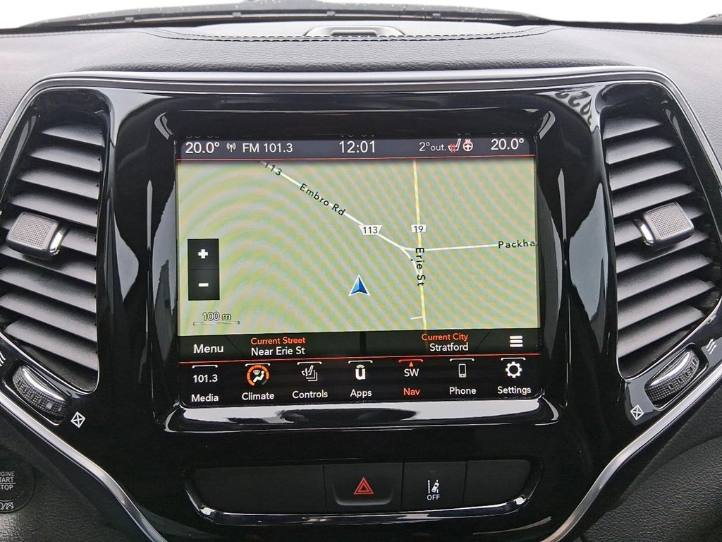 2022 Jeep Cherokee 4x4 Limited in Stratford, Ontario - 20 - w1024h768px