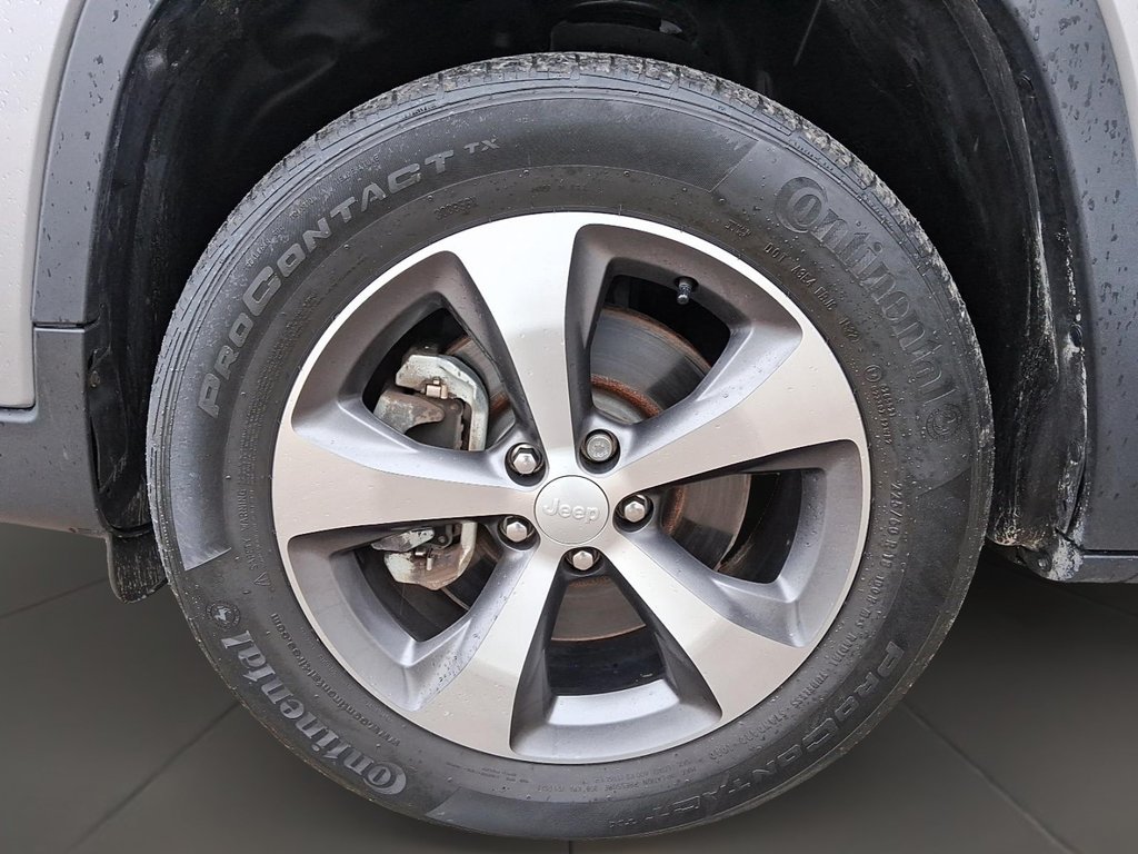 2022 Jeep Cherokee 4x4 Limited in Stratford, Ontario - 7 - w1024h768px