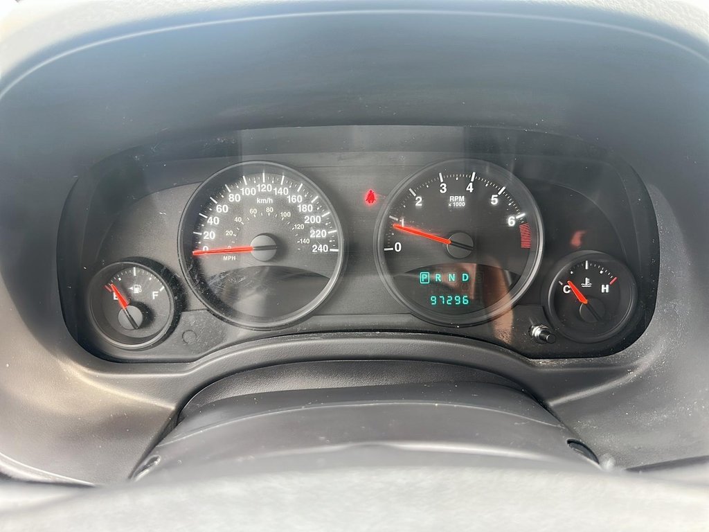2010 Jeep Compass Sport 4D Utility in Stratford, Ontario - 13 - w1024h768px