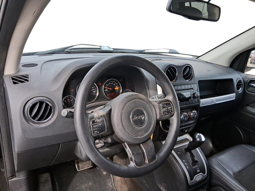 2014 Jeep Compass 4x4 Sport / North in Stratford, Ontario - 10 - w1024h768px
