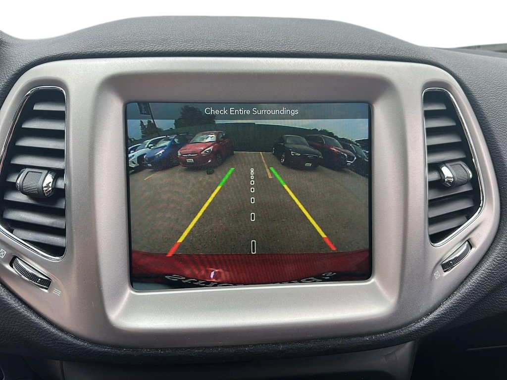 2019 Jeep Compass 4x4 Limited in Stratford, Ontario - 16 - w1024h768px