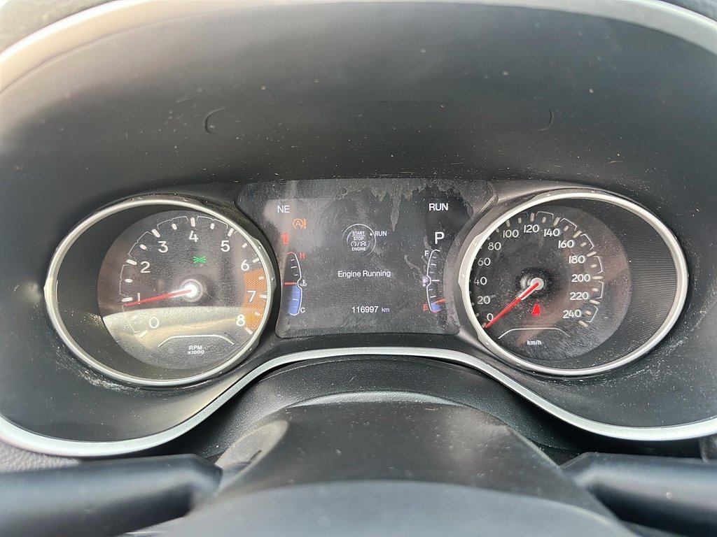 2020 Jeep Compass 4x4 Sport in Stratford, Ontario - 13 - w1024h768px