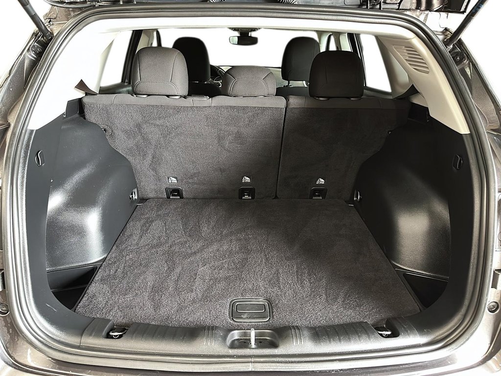 2021 Jeep Compass 4x2 Sport in Stratford, Ontario - 6 - w1024h768px