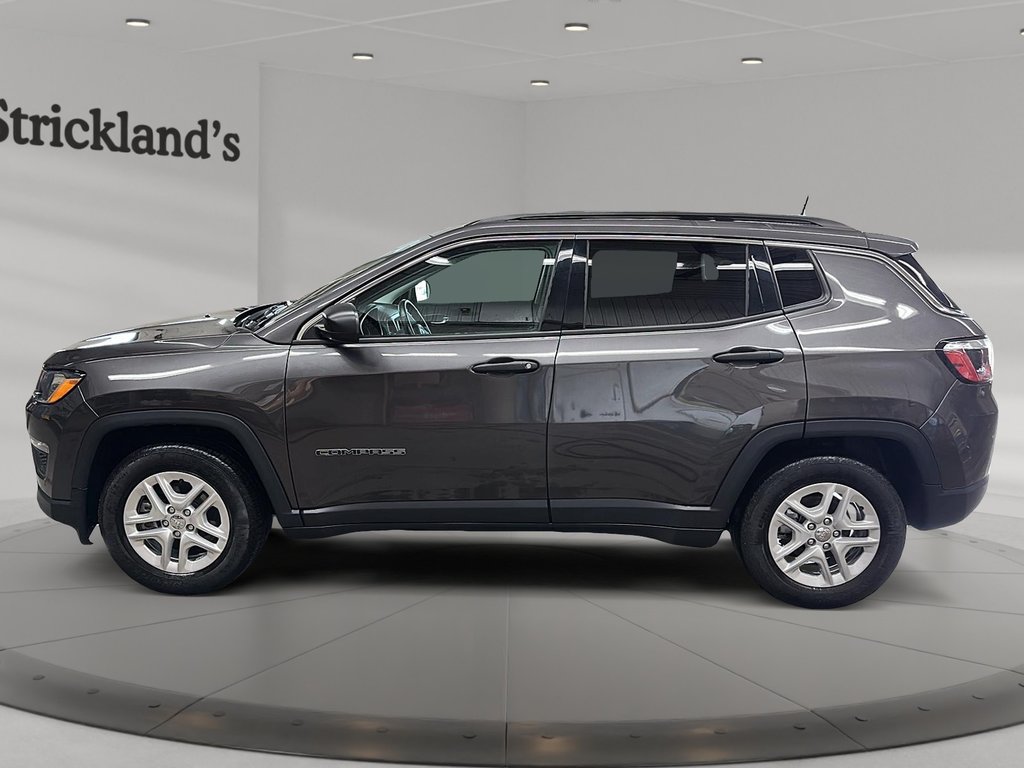 2021 Jeep Compass 4x2 Sport in Stratford, Ontario - 5 - w1024h768px