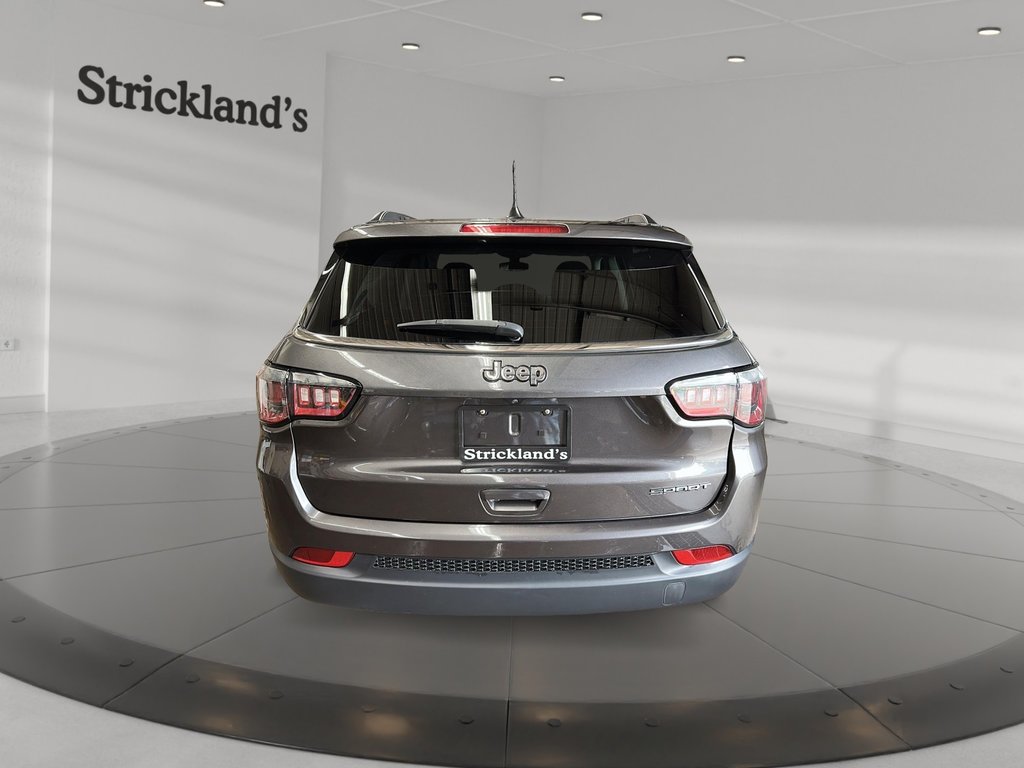 2021 Jeep Compass 4x2 Sport in Stratford, Ontario - 3 - w1024h768px
