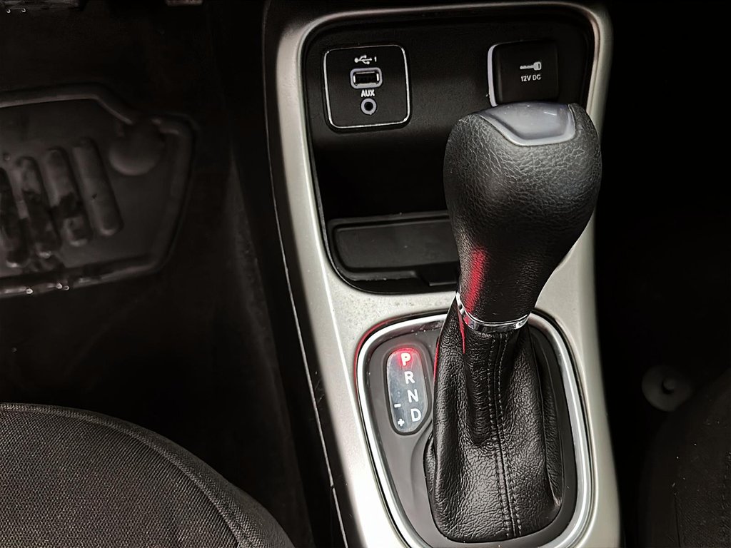 2021 Jeep Compass 4x2 Sport in Stratford, Ontario - 14 - w1024h768px