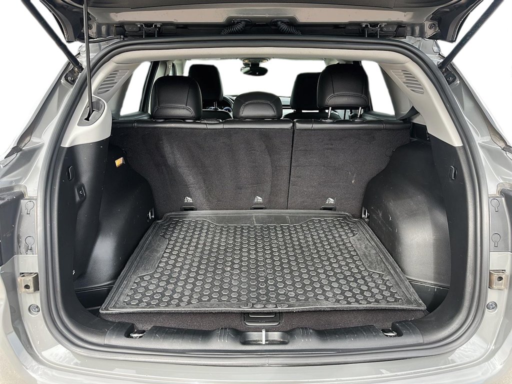 2022 Jeep Compass 4x4 Limited in Stratford, Ontario - 6 - w1024h768px