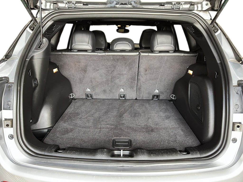 2023 Jeep Compass 4x4 Trailhawk in Stratford, Ontario - 6 - w1024h768px