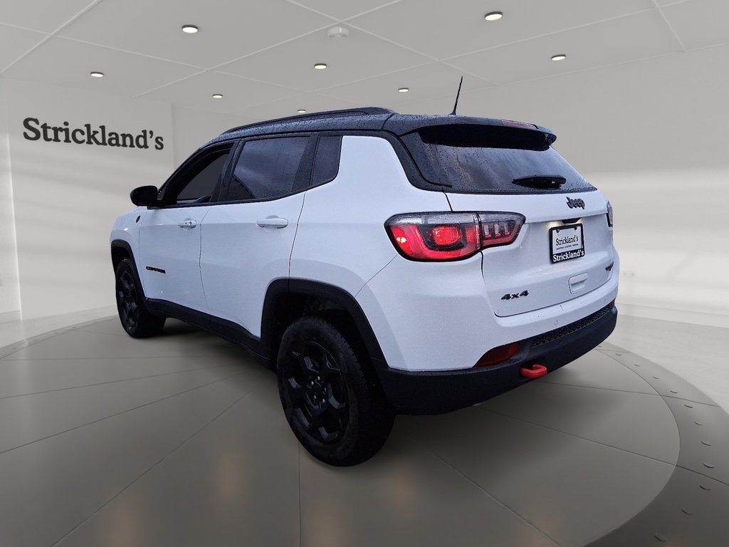 2023 Jeep Compass 4x4 Trailhawk in Stratford, Ontario - 4 - w1024h768px