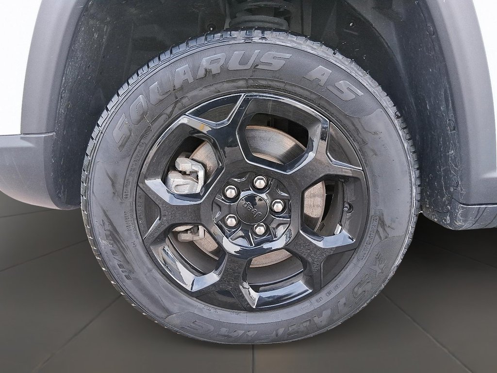 2023 Jeep Compass 4x4 Trailhawk in Stratford, Ontario - 7 - w1024h768px