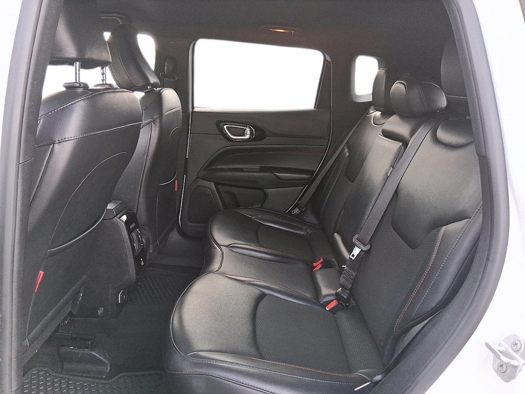 2023 Jeep Compass 4x4 Trailhawk in Stratford, Ontario - 9 - w1024h768px