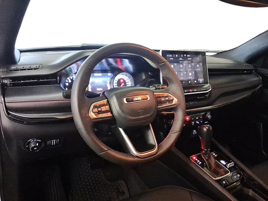 2023 Jeep Compass 4x4 Trailhawk in Stratford, Ontario - 10 - w1024h768px