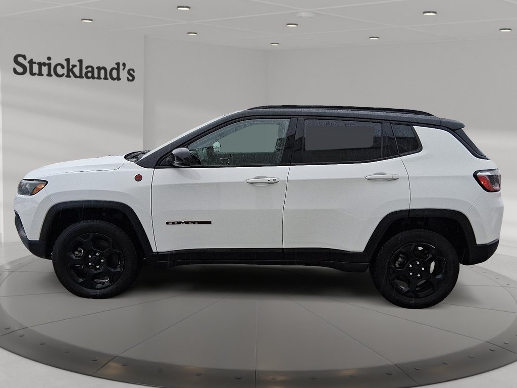 2023 Jeep Compass 4x4 Trailhawk in Stratford, Ontario - 5 - w1024h768px