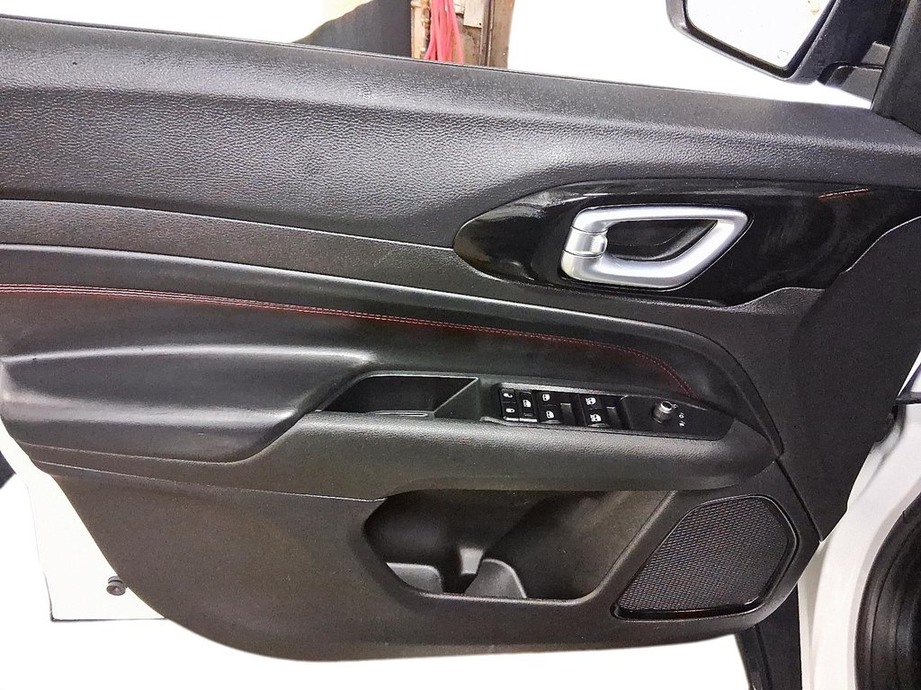 2023 Jeep Compass 4x4 Trailhawk in Stratford, Ontario - 11 - w1024h768px