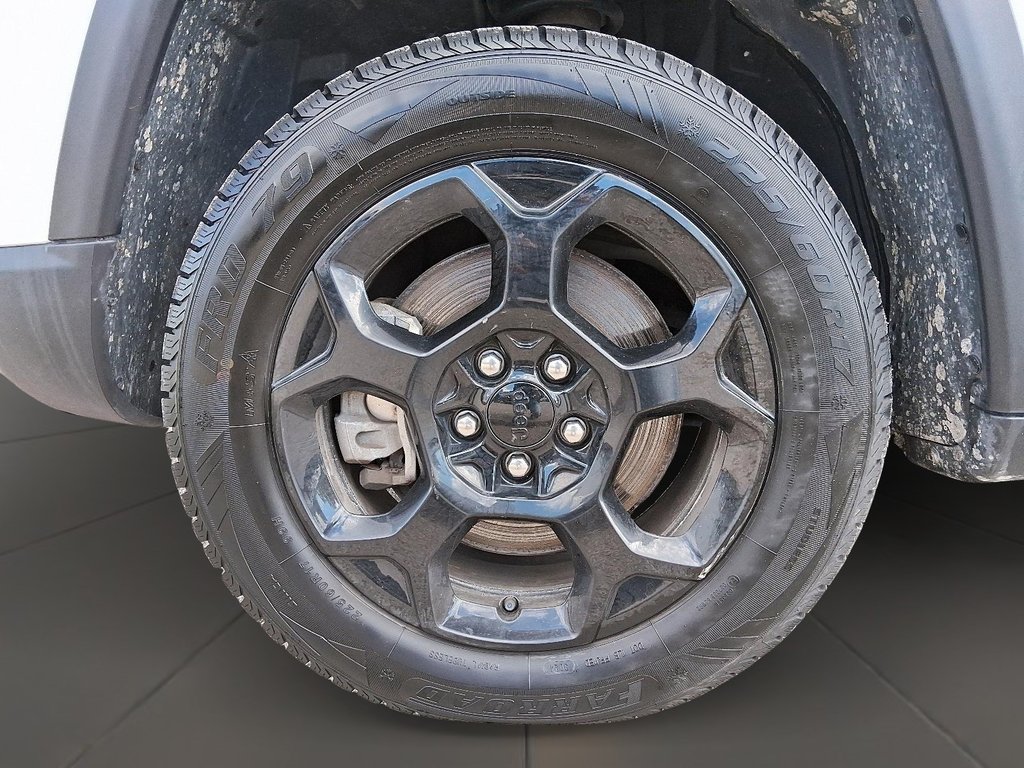 2024 Jeep Compass Trailhawk 4x4 in Stratford, Ontario - 7 - w1024h768px