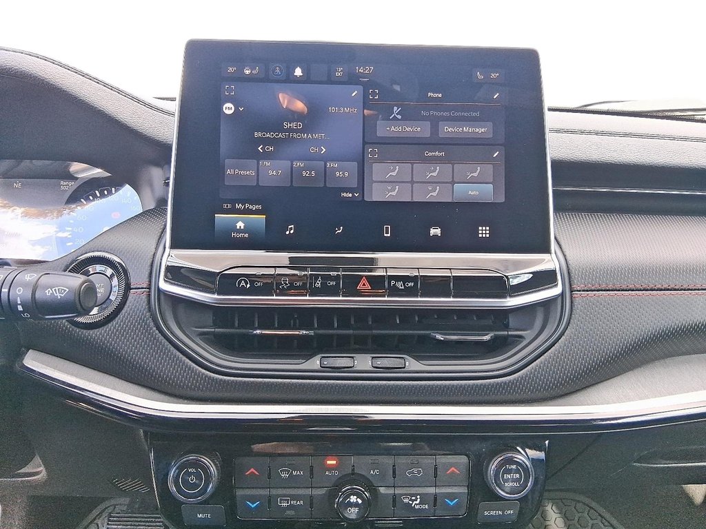 2024 Jeep Compass Trailhawk 4x4 in Stratford, Ontario - 15 - w1024h768px