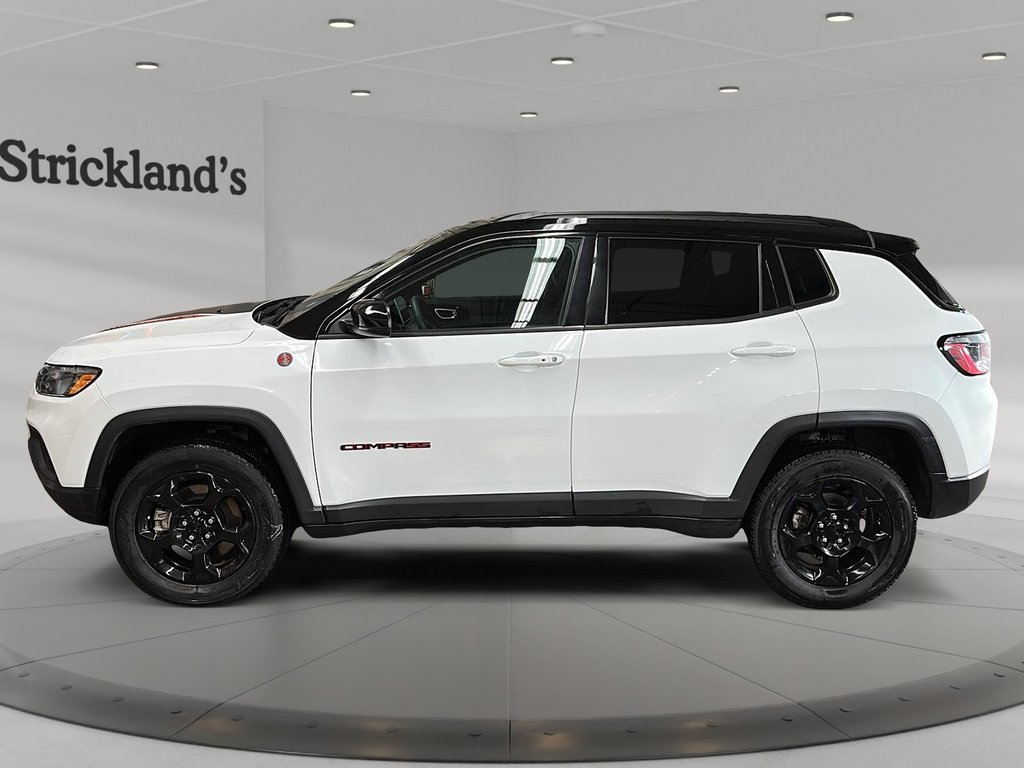 2024 Jeep Compass Trailhawk 4x4 in Stratford, Ontario - 5 - w1024h768px