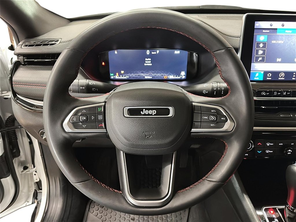 2024 Jeep Compass Trailhawk 4x4 in Stratford, Ontario - 11 - w1024h768px